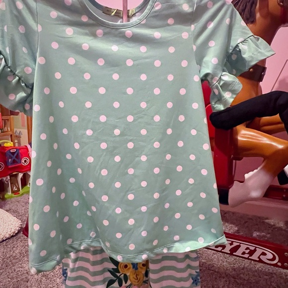Milly loves Lilly 2 piece set. - Picture 2 of 2